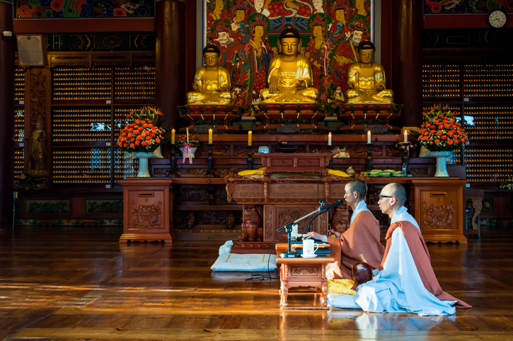 Two Buddhist monks in a Bongeunsa Temple 