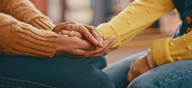 4 Meaningful Gifts for Someone Who is Grieving